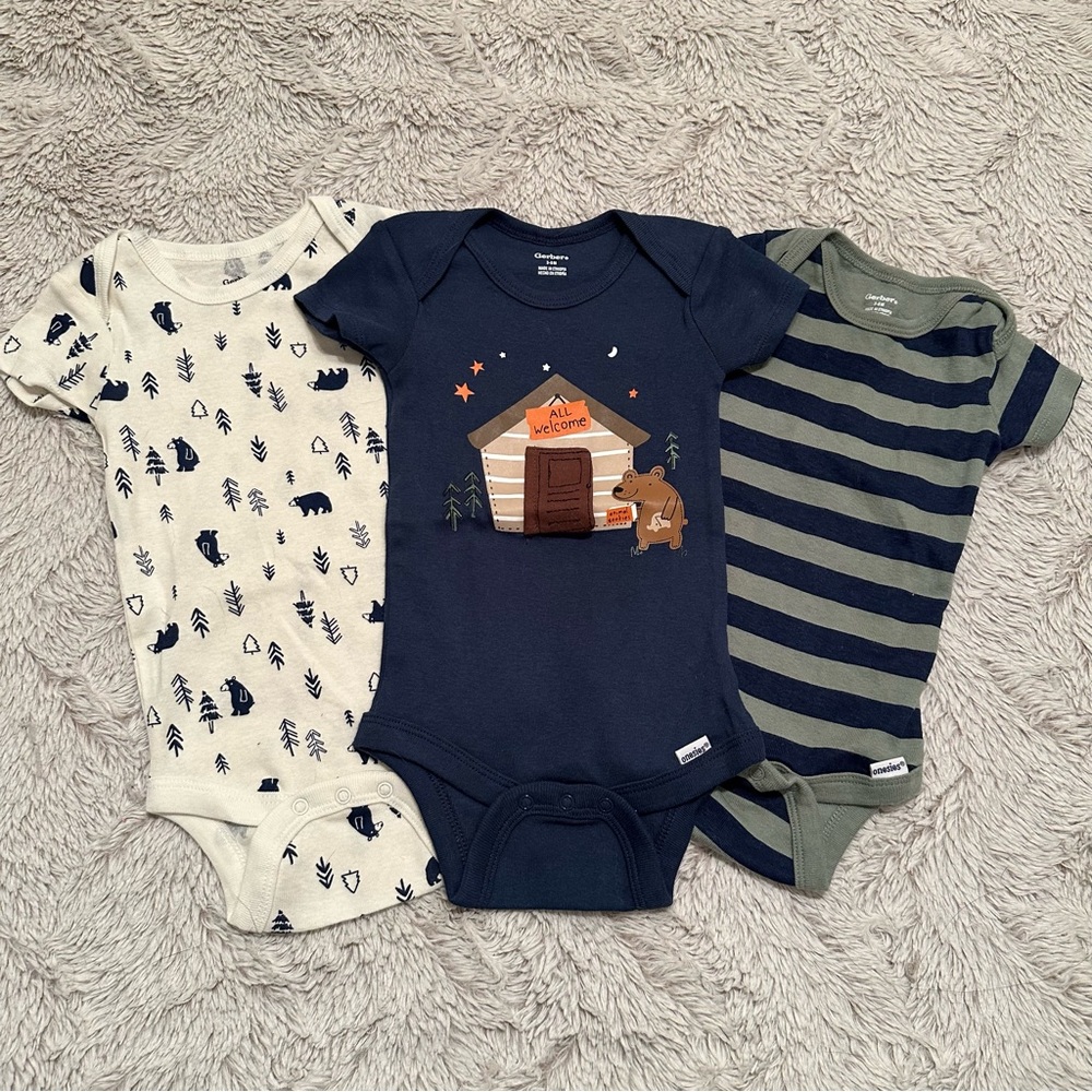 Gerber onesie set